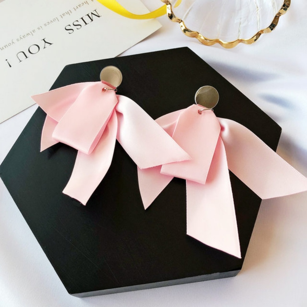 Korea Ribbon earrings